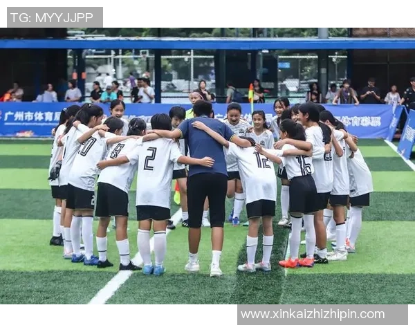 足球课堂的魅力与技巧探索让我们一起感受绿茵场上的激情与快乐